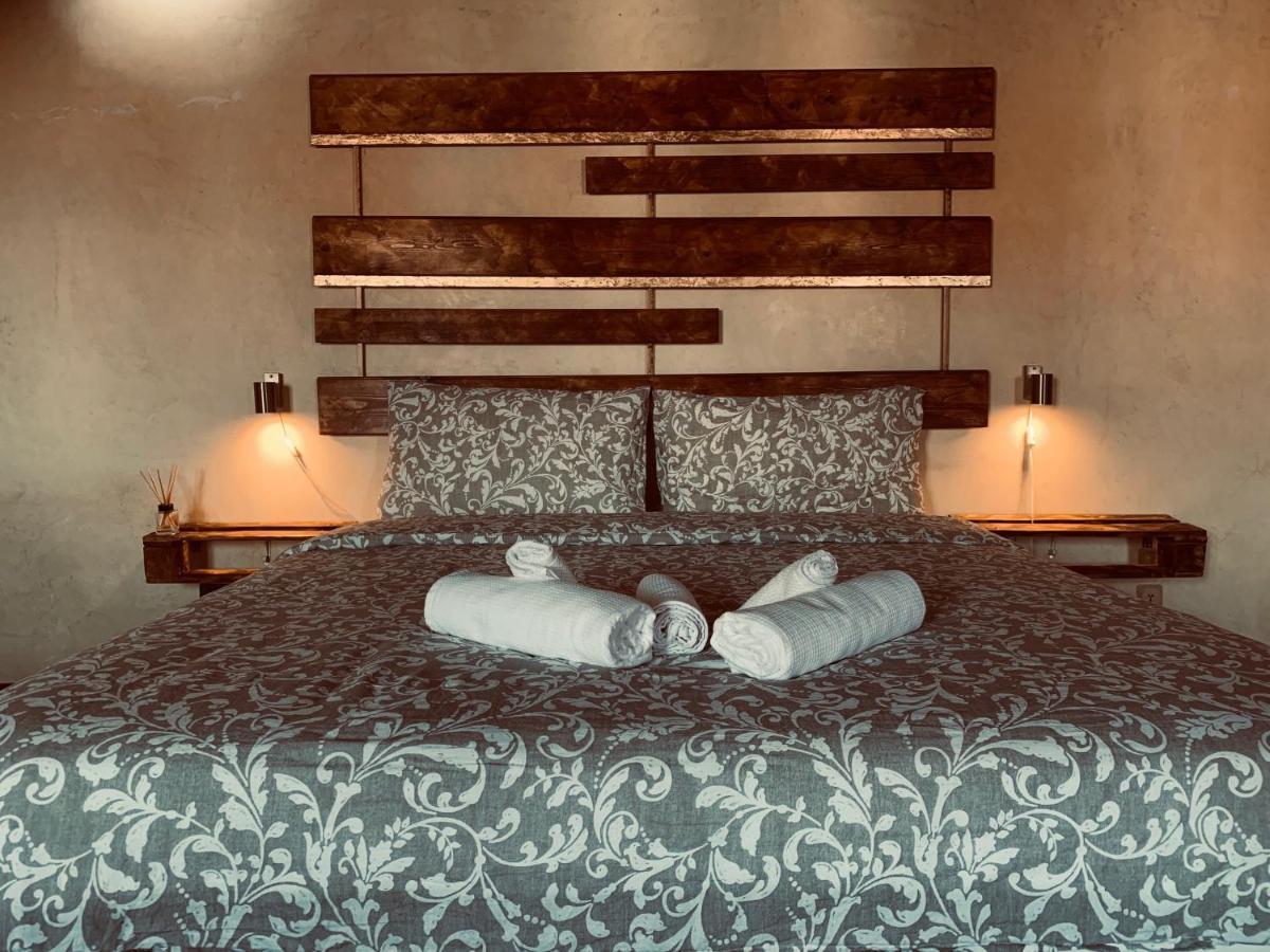 Deluxe Room with Private External Bathroom