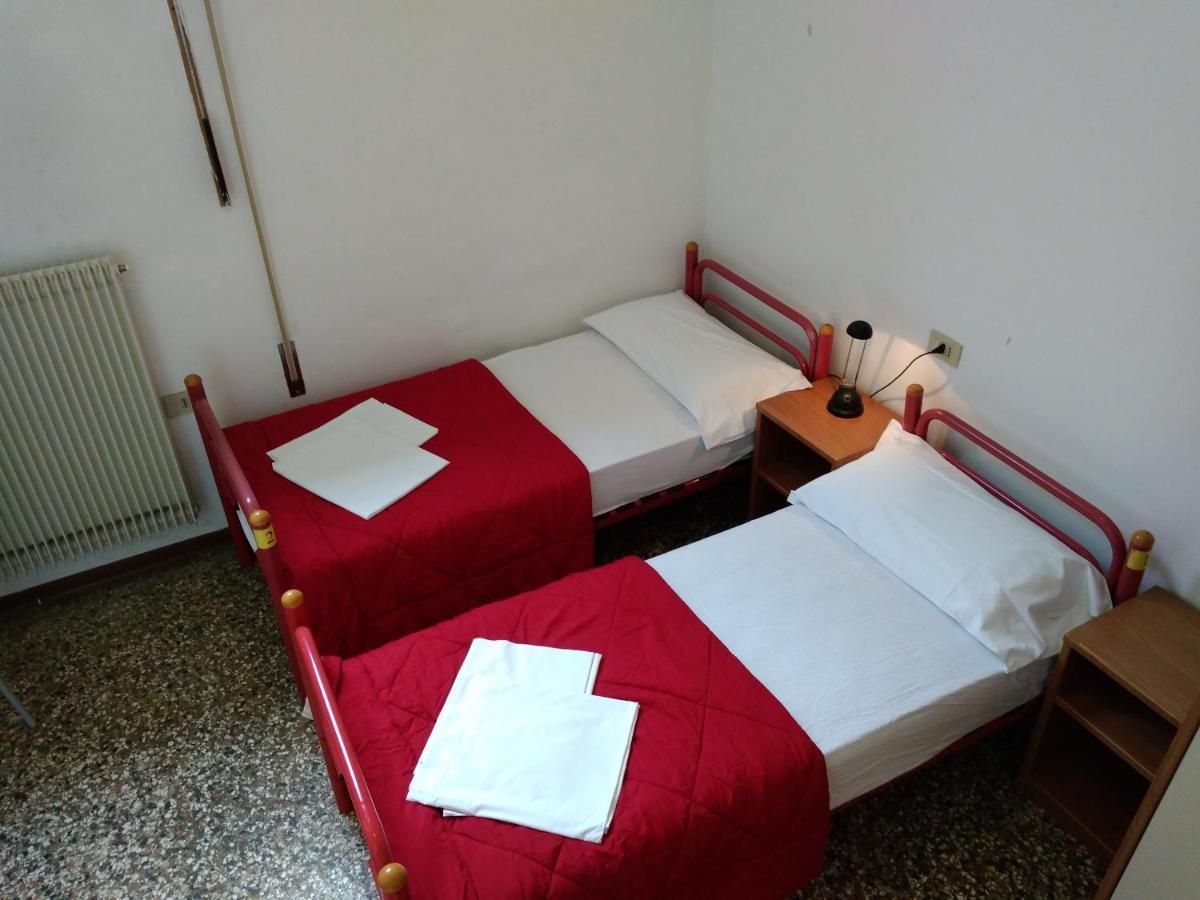 Twin Room with Shared Bathroom