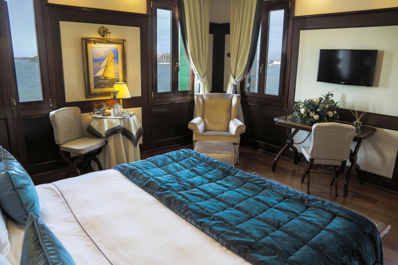 Premium Room Lagoon View
