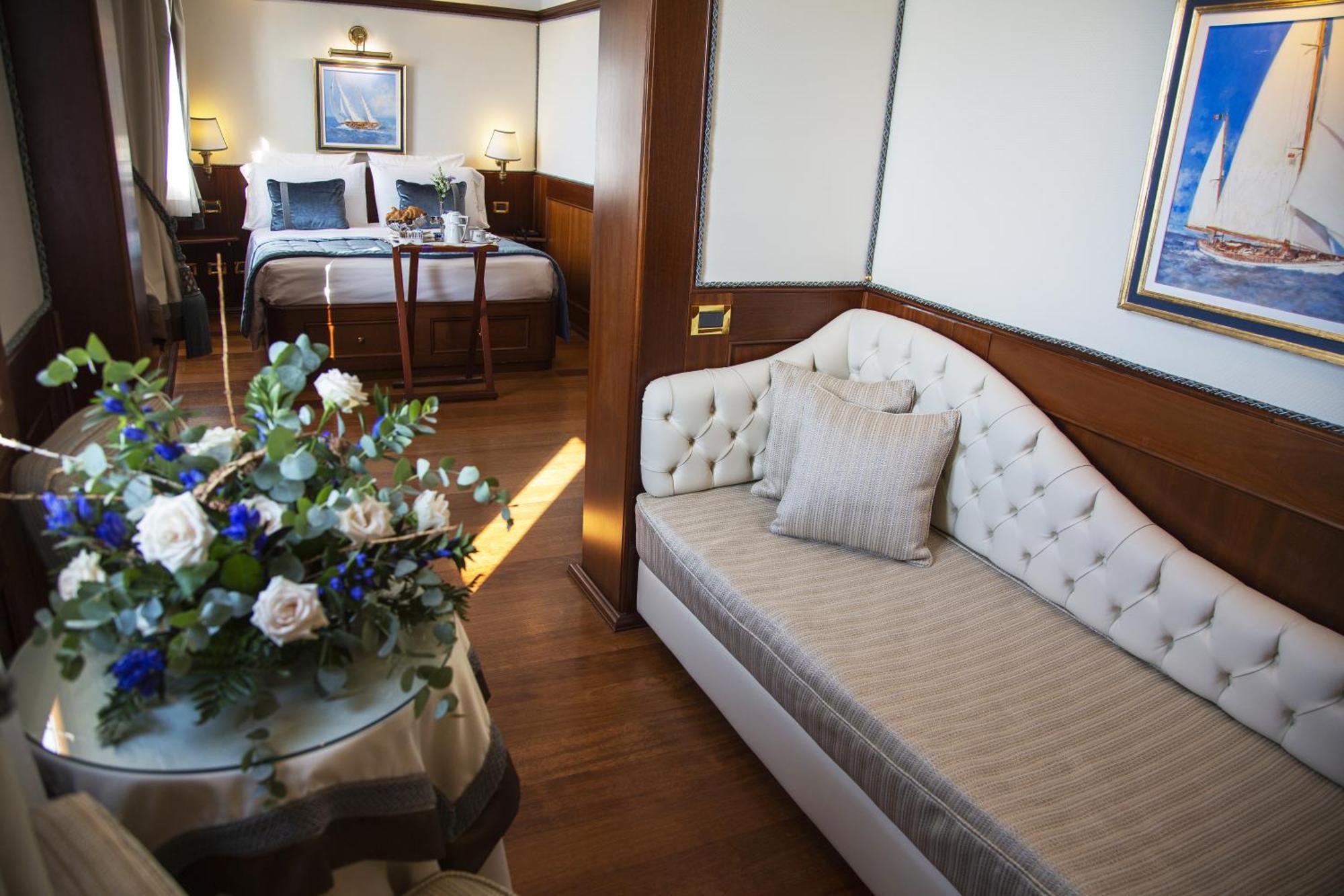 Junior Suite Lagoon View