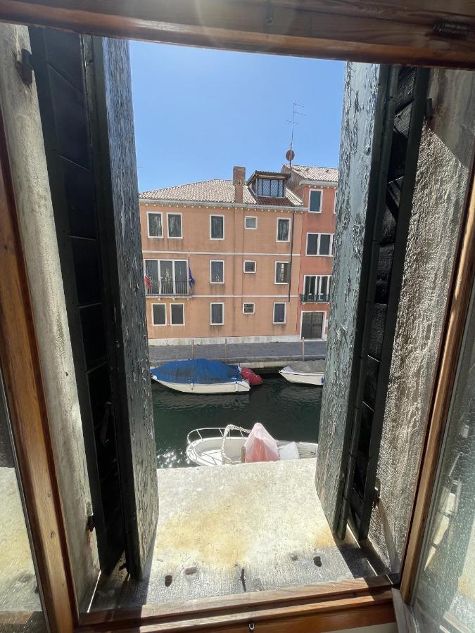 Standard Twin Room Canal View