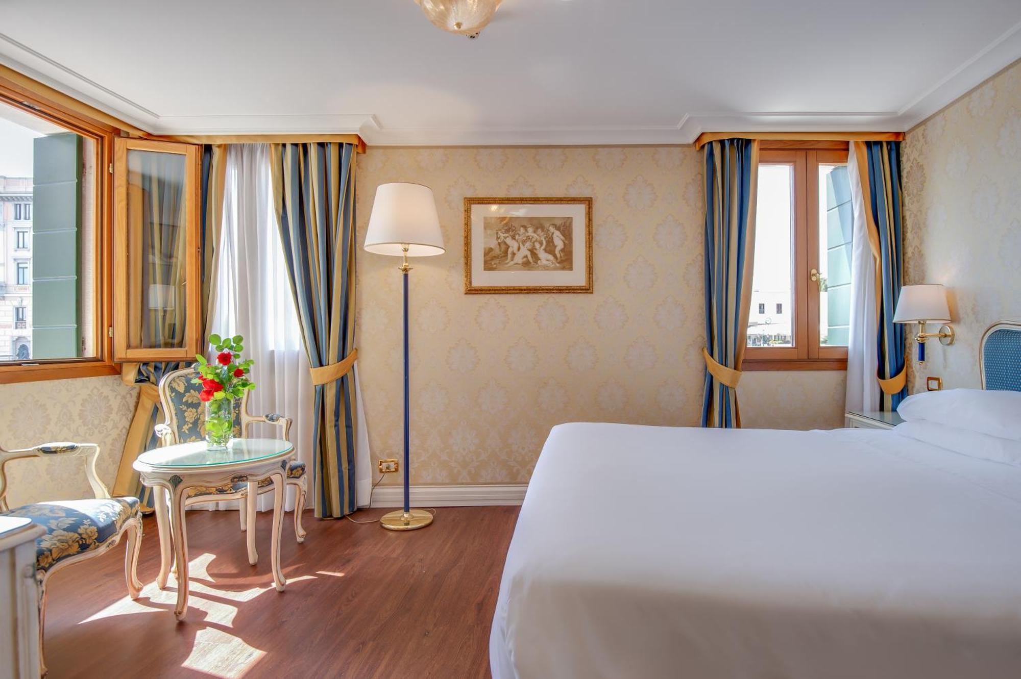 Deluxe Double Room Canal View