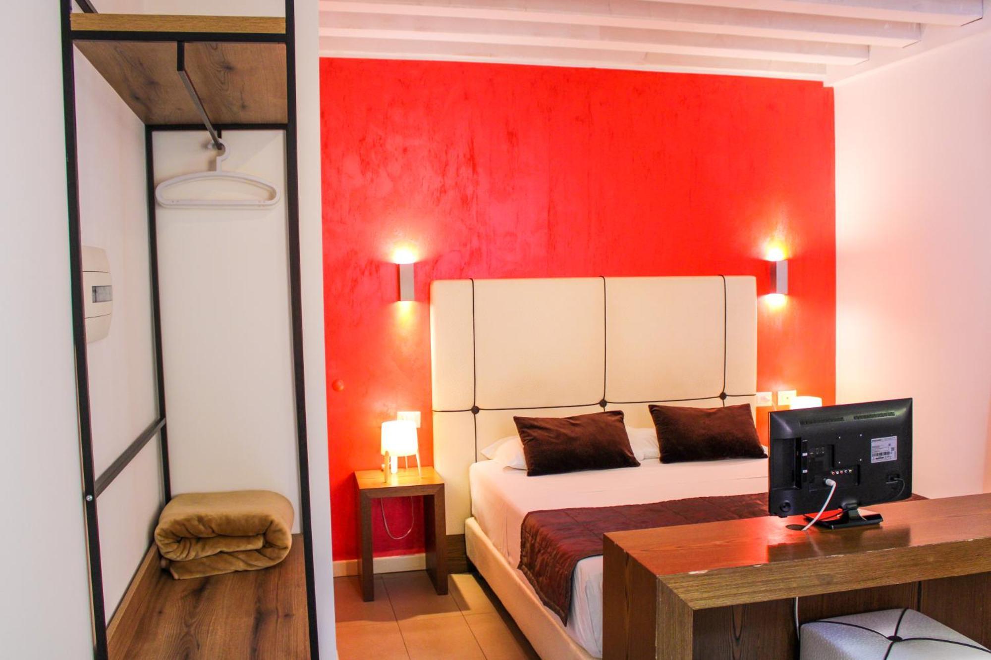Comfort Triple Room