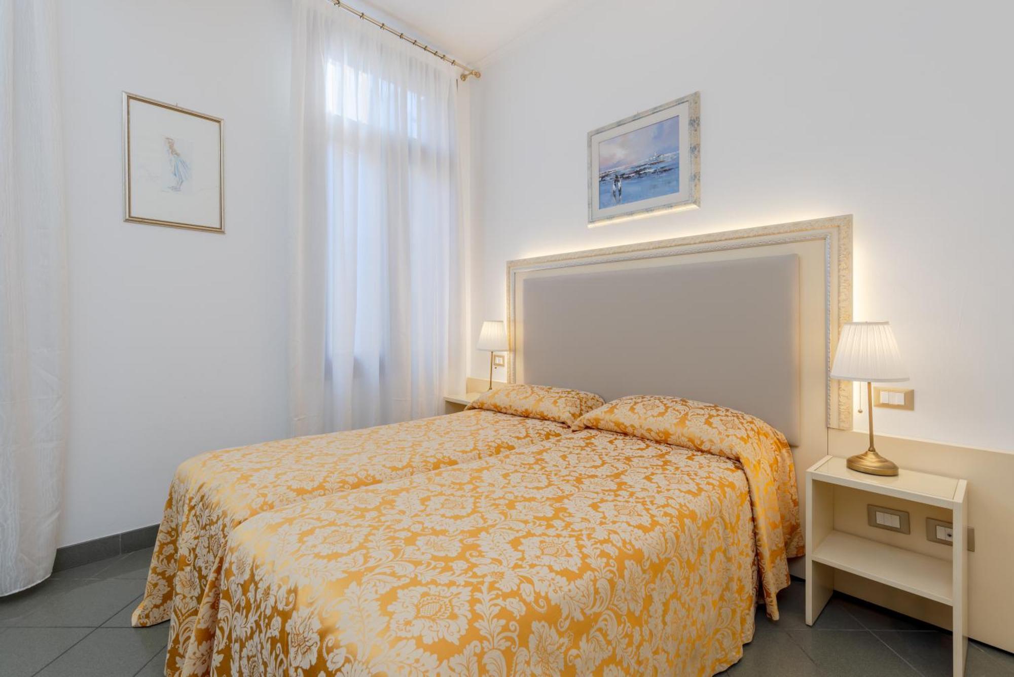 Economy Twin Room
