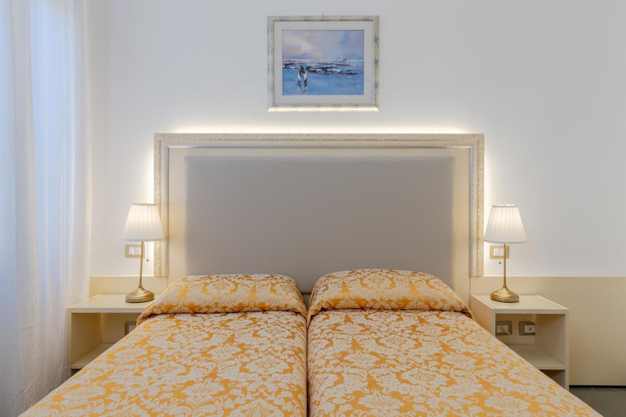 Economy Twin Room