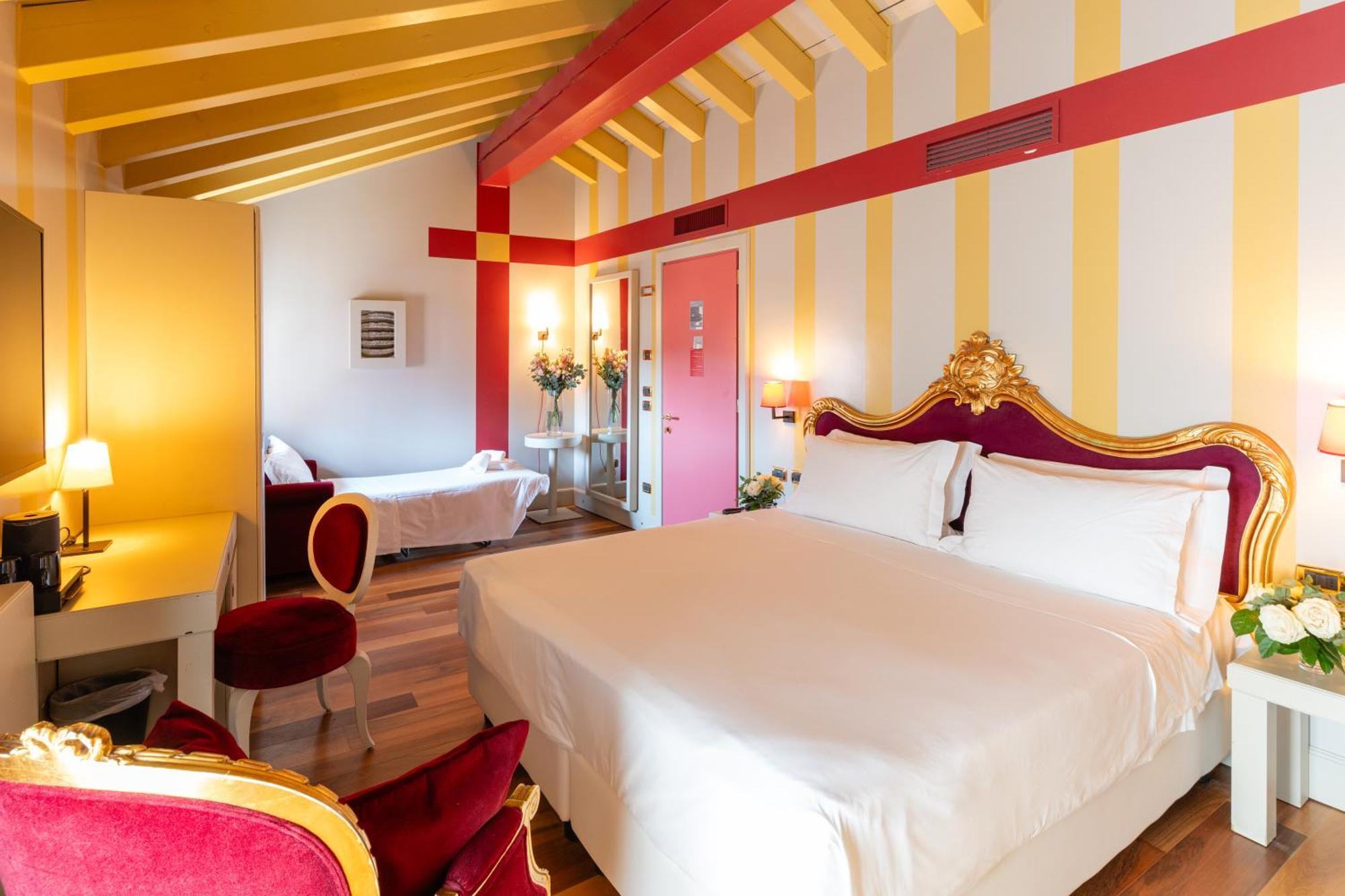 Deluxe Triple Room