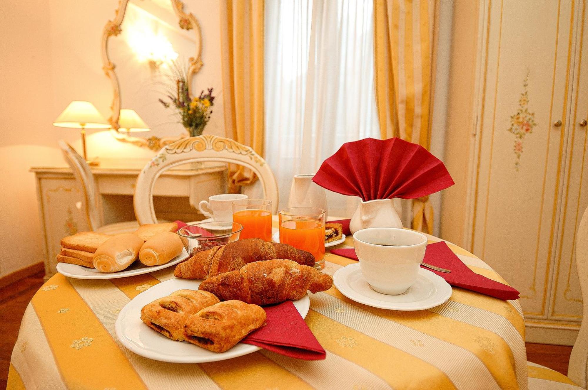 Superior Double or Twin Room City View