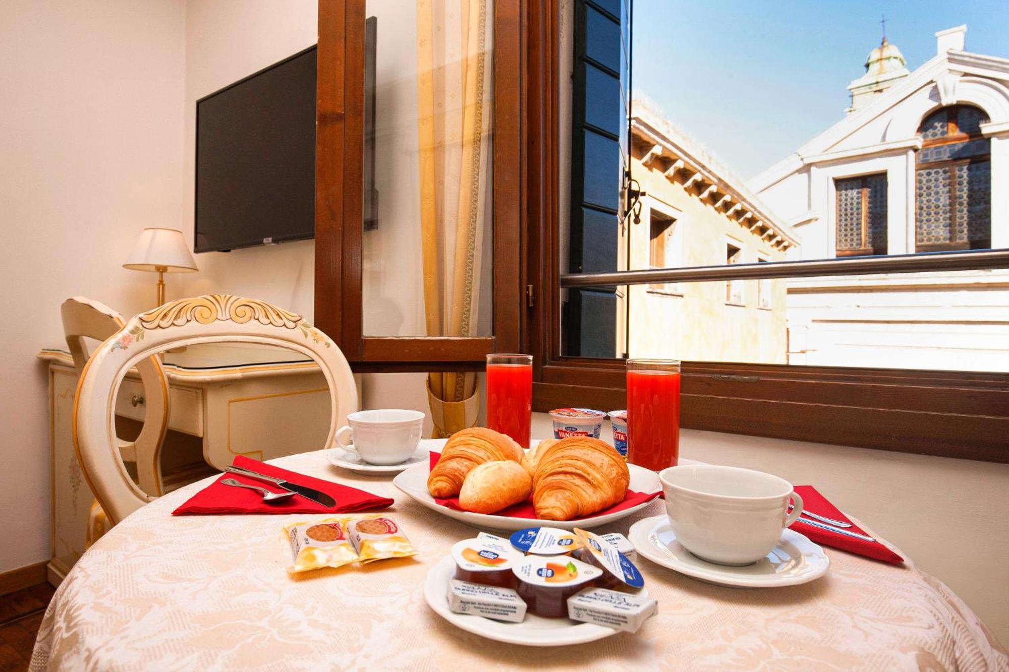 Superior Double or Twin Room City View