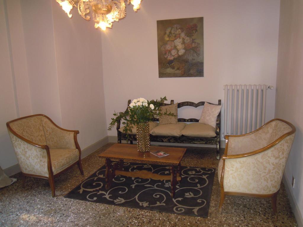 Junior Suite with Canal View