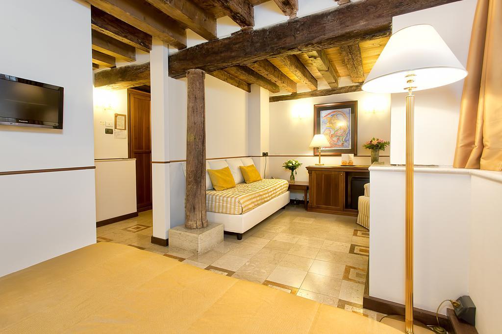 Superior Double Room - Ground Floor