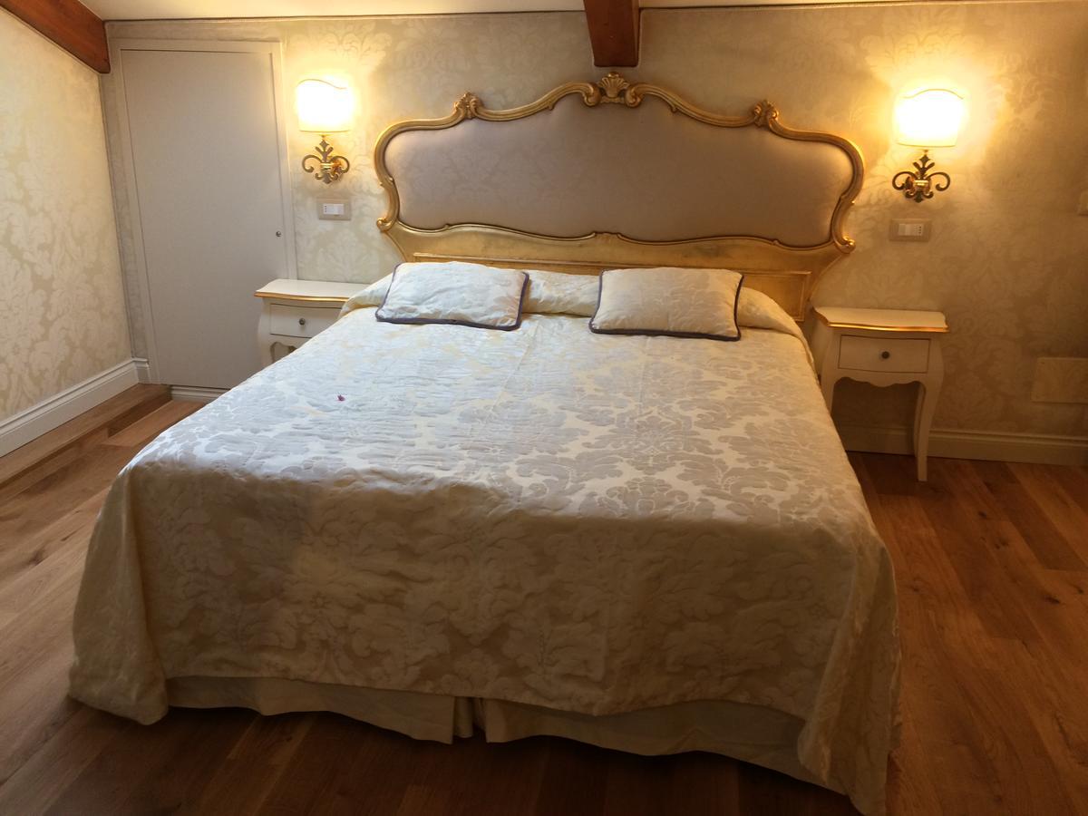 Luxury Triple Room