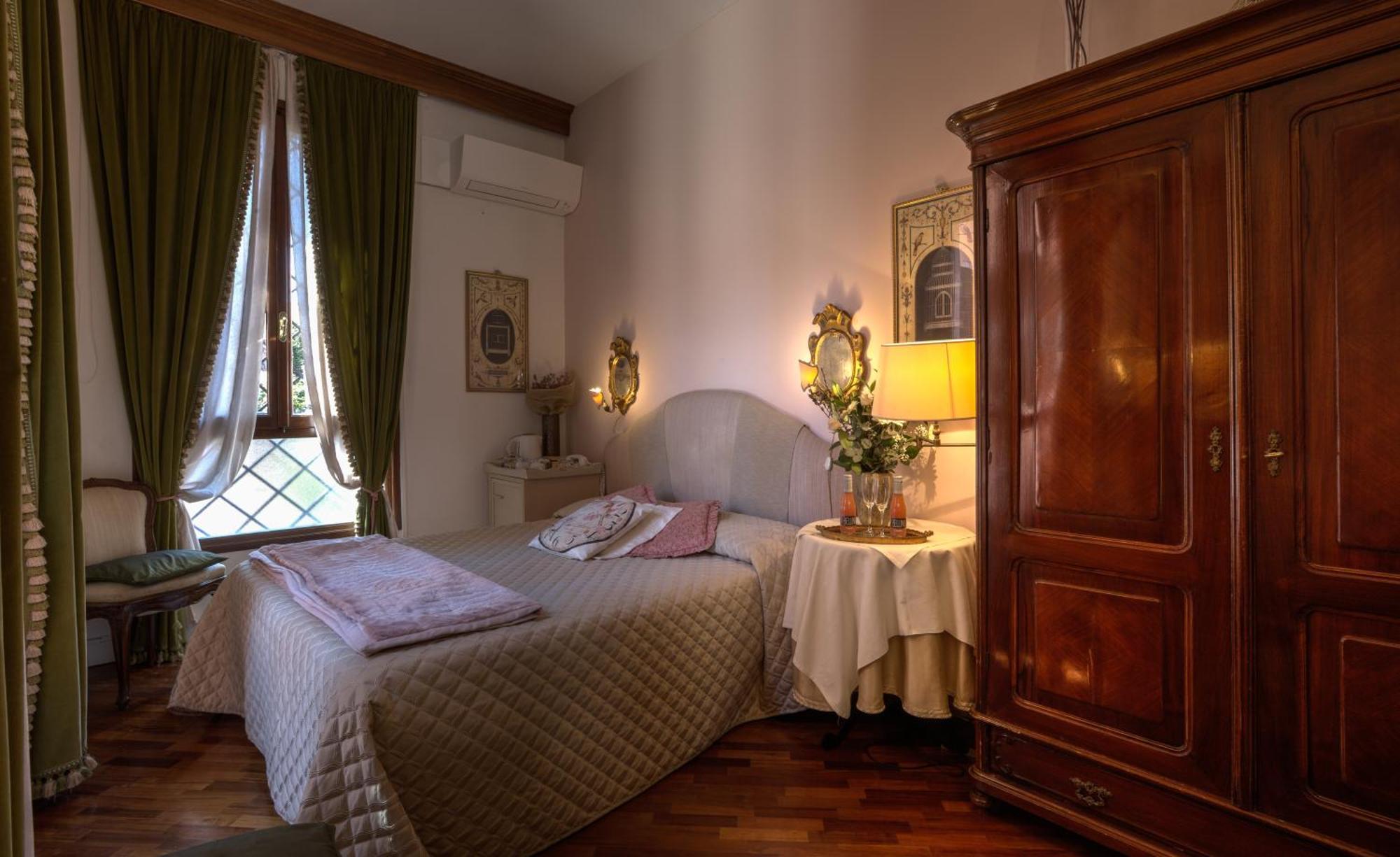 Double Room,709907788:JPEG