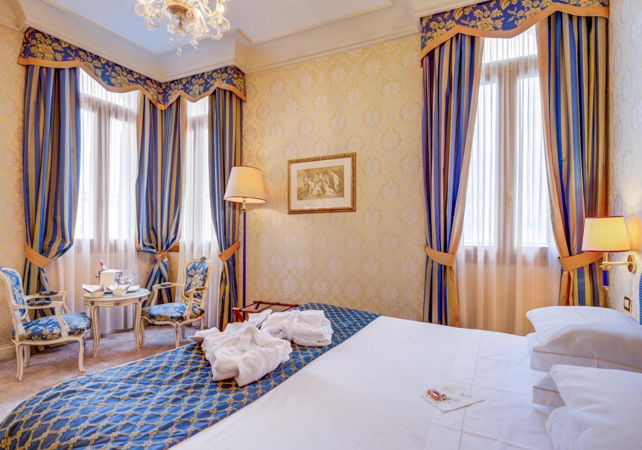Deluxe Double Room Canal View