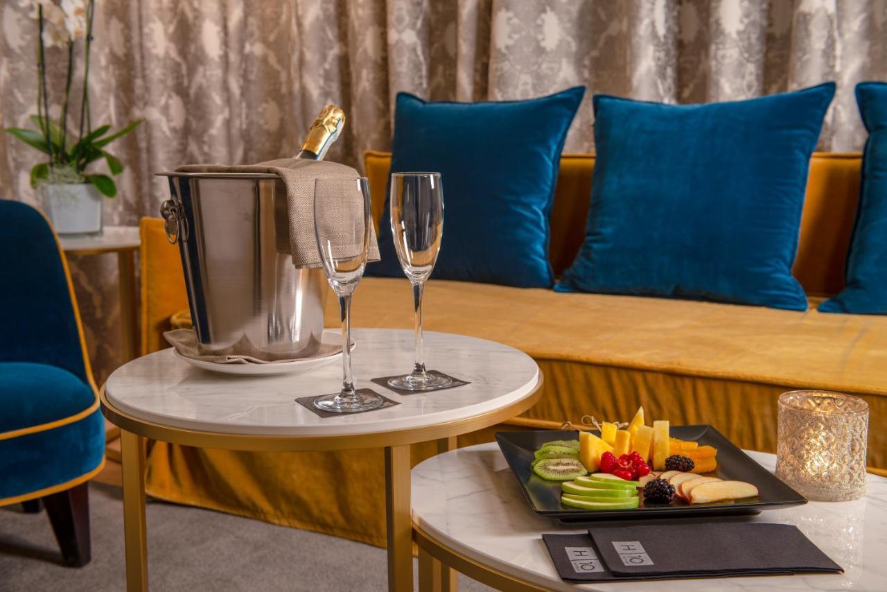 Deluxe Double Room with partial Canal View