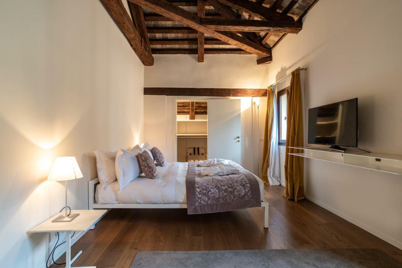 Apartment - Split Level