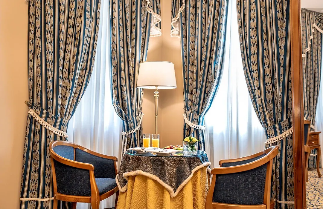 Hotel Al Ponte Dei Sospiri-1