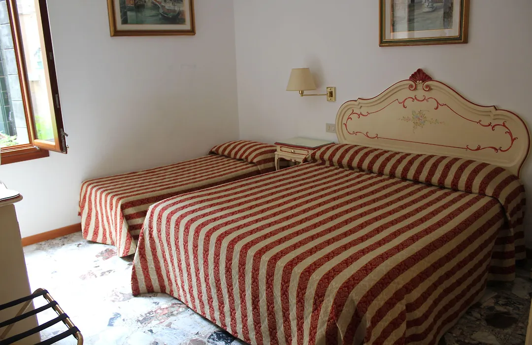 Guesthouse Al Profeta-1