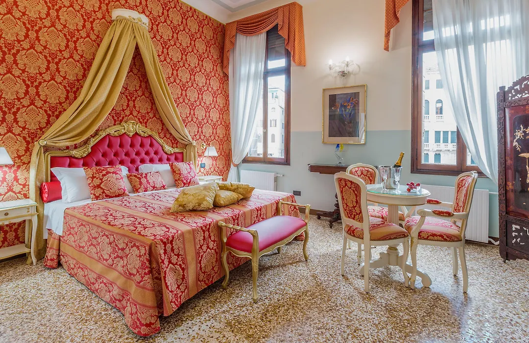 Friendly Venice Suites-1