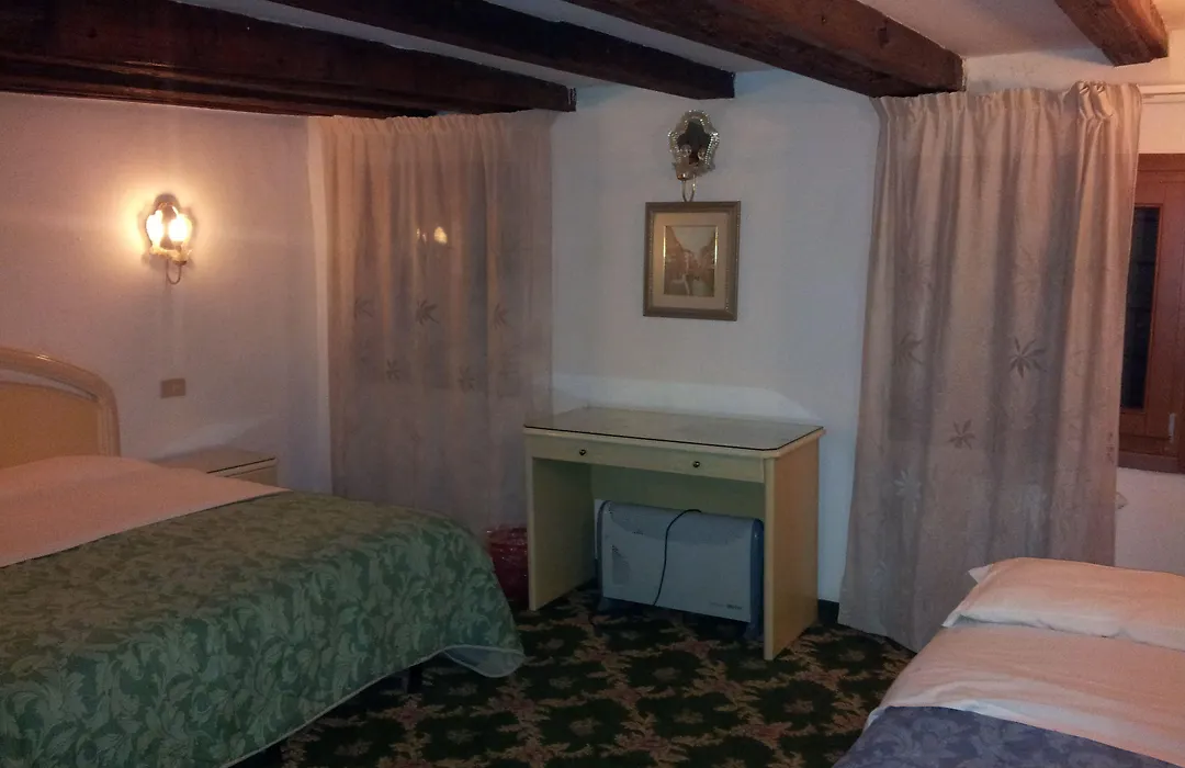 Hotel Casa Linger-1