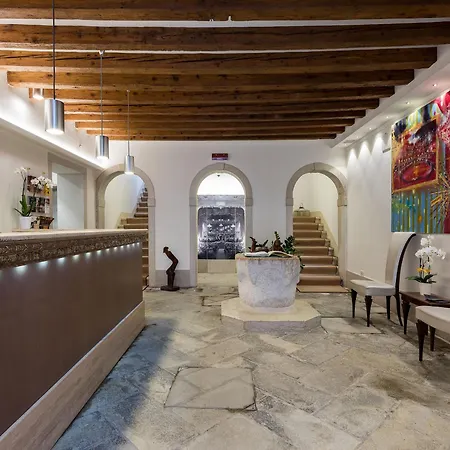 Hotel Dell'Opera-3