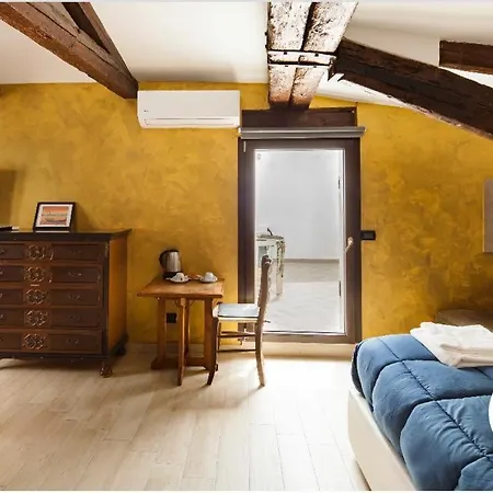 Blu Suite-2