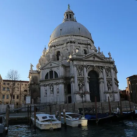 Casa Dei Cavalieri-3